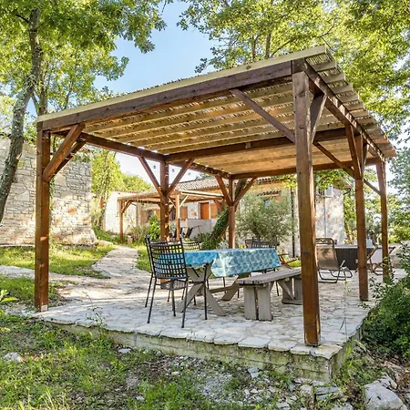 Paradiso Istriano With Jacuzzi Rovinj Exterior photo