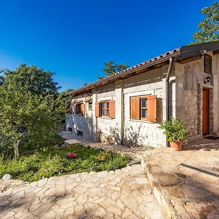 Paradiso Istriano With Jacuzzi Rovinj Exterior photo