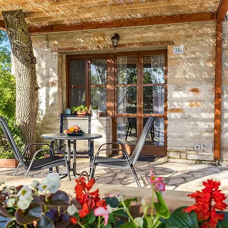 Paradiso Istriano With Jacuzzi Rovinj Exterior photo