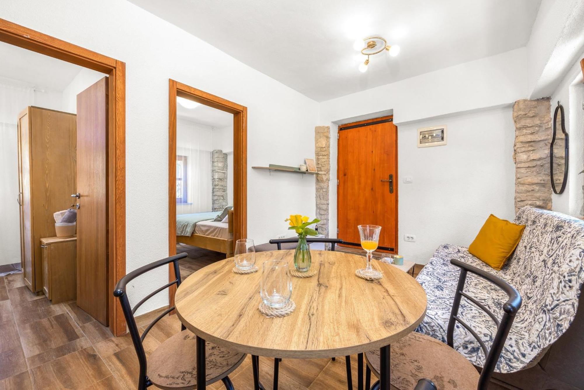 Paradiso Istriano With Jacuzzi Apartment *