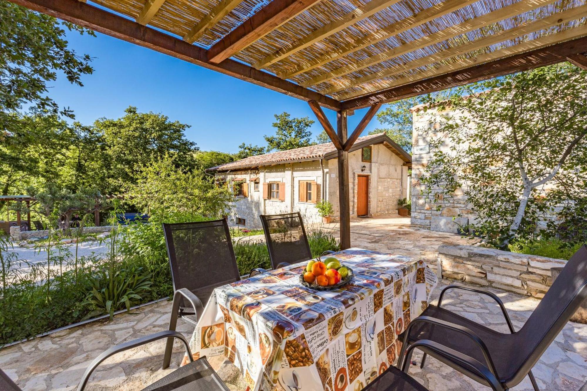 Paradiso Istriano With Jacuzzi *